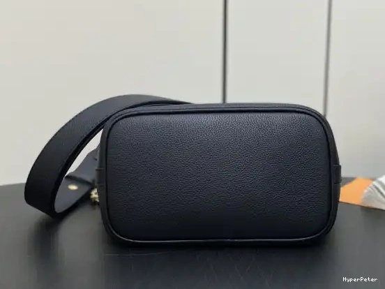 LOUIS VUITTON and - 20.5 12CM x x 20 Lock Walk 0520
